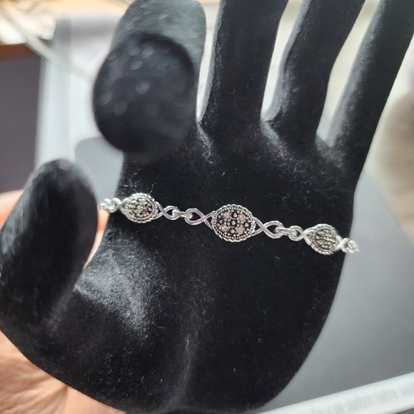 NEW GENUINE MARCASITE Fine Silver Plated Bracelet. - Picture 2 of 7